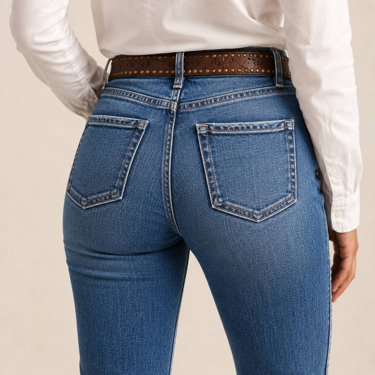 RetroFlare hoge taille jeans - achterzak detail