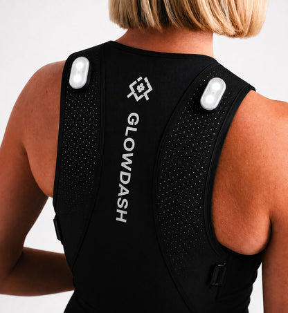 Glowdash hardloopvest - rugaanzicht met logo, echte foto